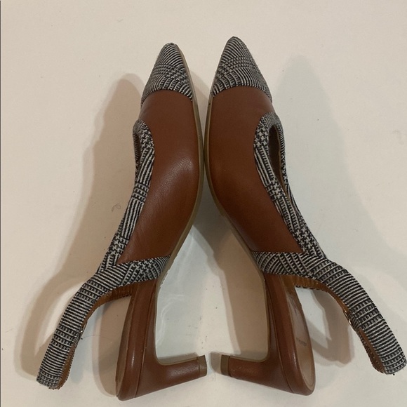 Aquatalia Elegant Brown and Black Slingback Heels - Picture 5 of 12
